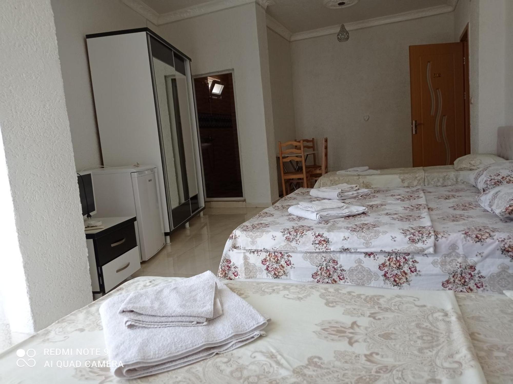 Family Hotel Khomaldy Квариати Экстерьер фото